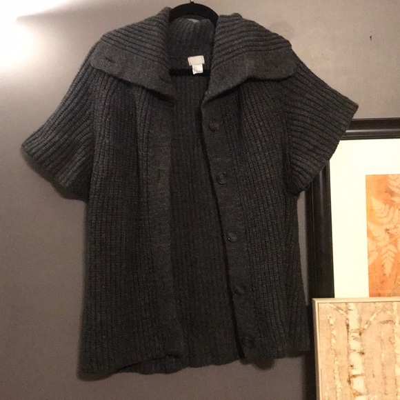 H&M Sweaters - H&M short sleeve sweater